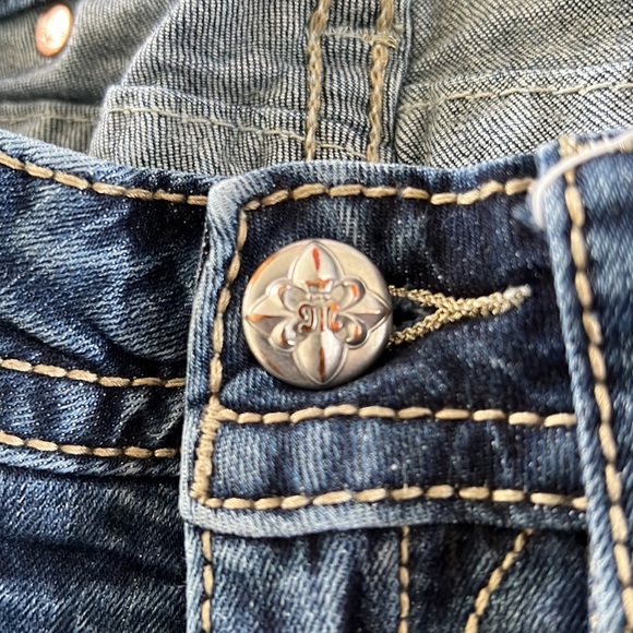 Mid-Rise Boot Cut Jeans - Picture 5 of 10